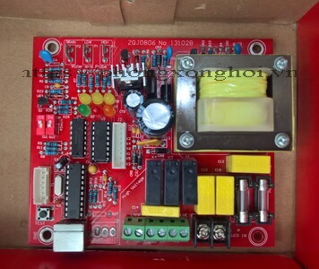 board-trong-may-amazon1.jpg